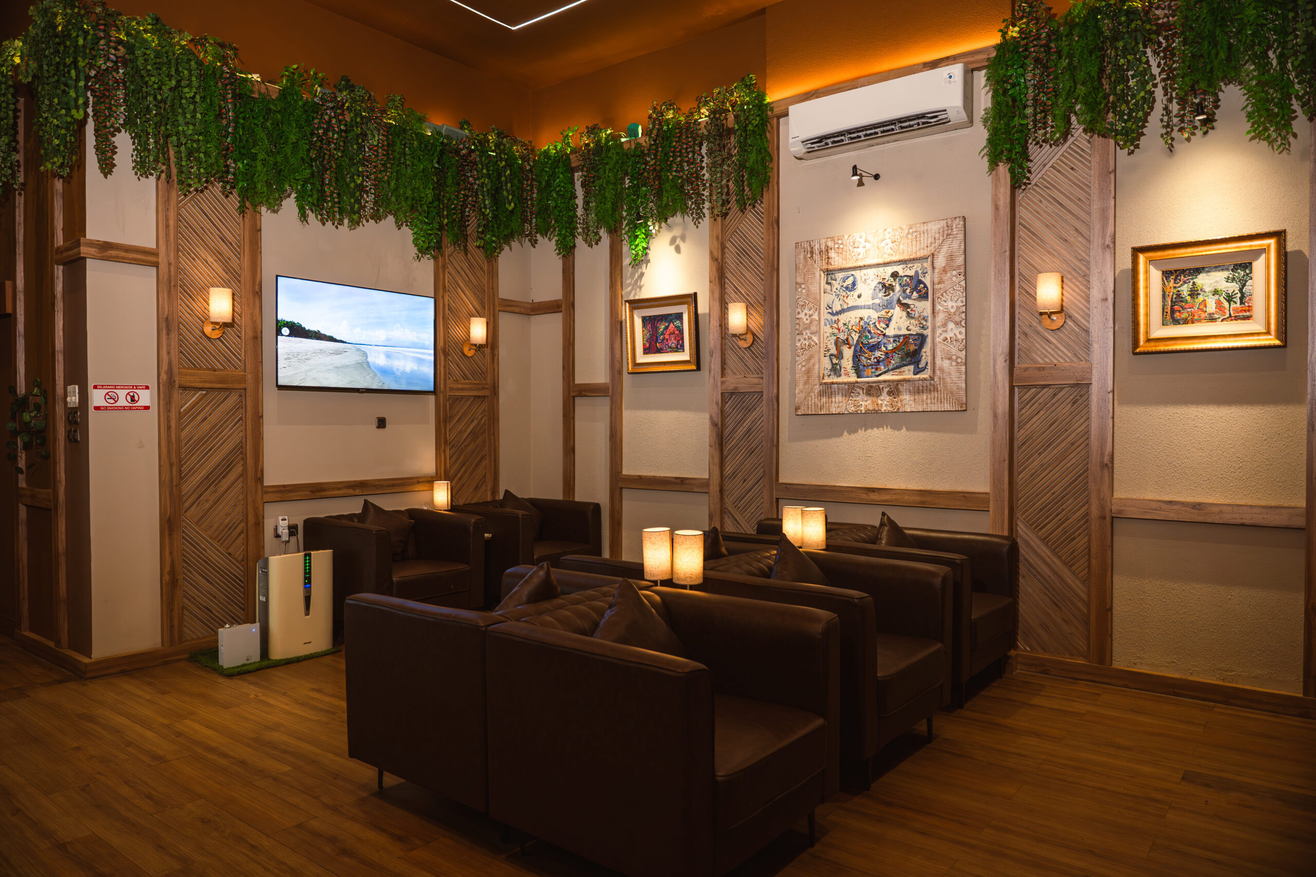 Premium Lounge